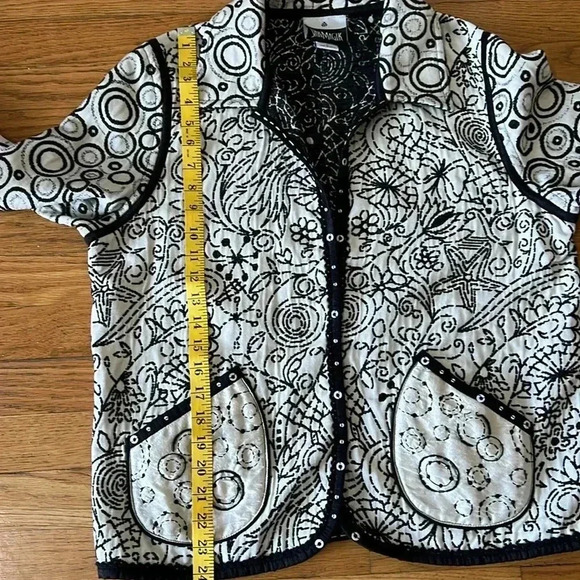 YAK MAGIK JACKET REVERSABLE Black and White pattern size Large - Picture 11 of 12